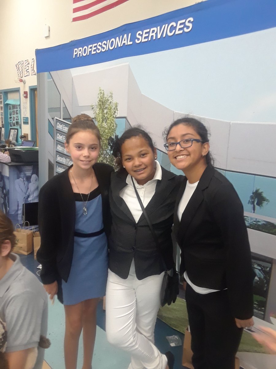 LutterJocelyn's tweet photo. JA BIZTOWN! So much fun for the 5th graders! @SouthOliveTiger @MichelleReadWPB https://t.co/iU1tmvM2u7