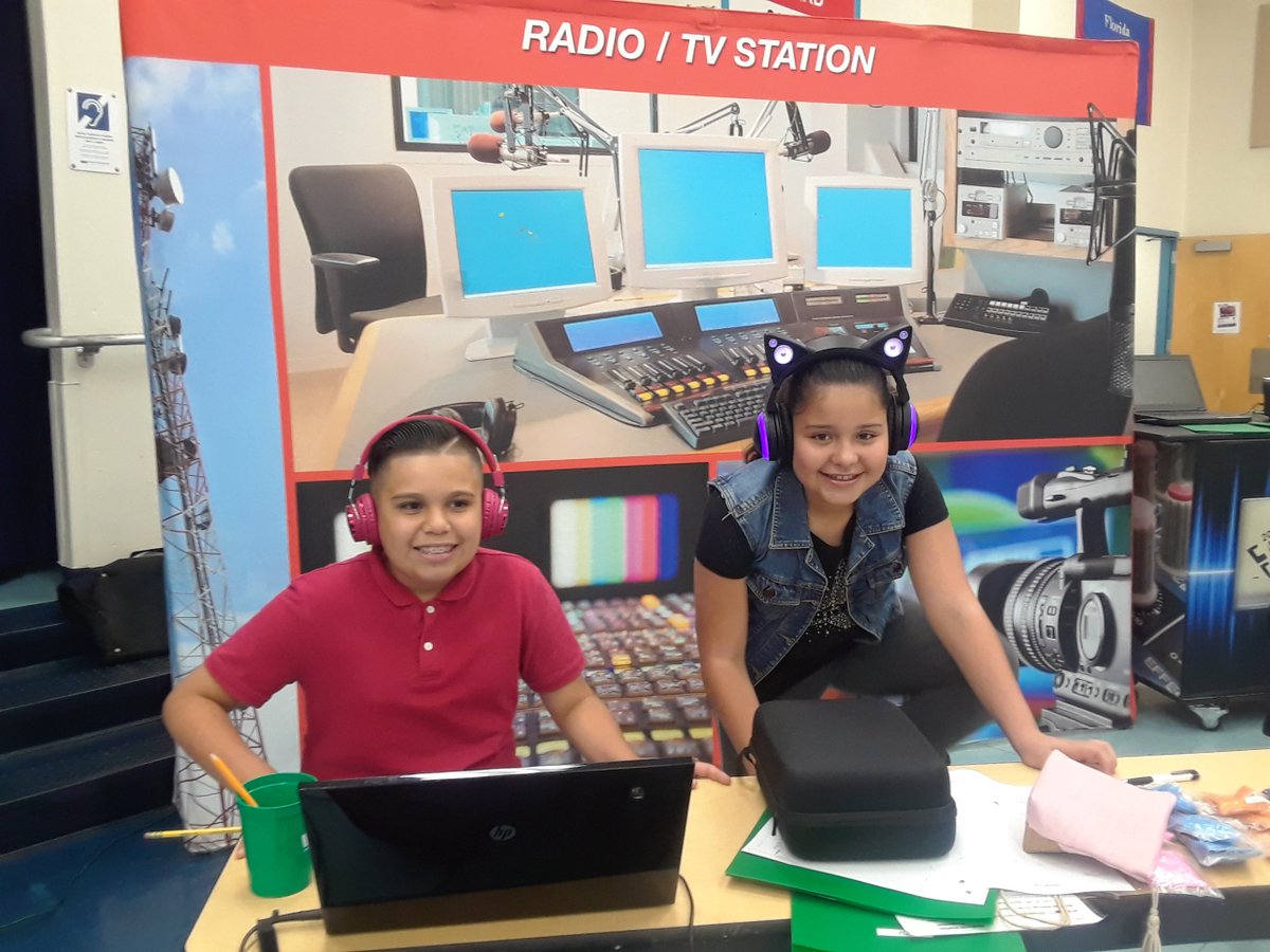 LutterJocelyn's tweet photo. JA BIZTOWN! So much fun for the 5th graders! @SouthOliveTiger @MichelleReadWPB https://t.co/iU1tmvM2u7