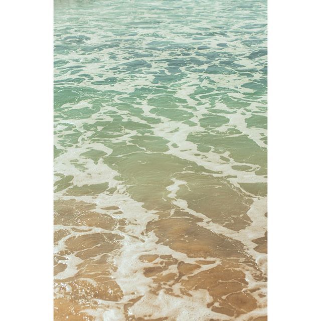 Flush
.
.
.
#oceanartwork #barbadoslife #barbadosbeach #goldenhourlove #colourfeed #pixsoulmag #toskamag #optionmag #peacewow #palepalmcollection #broadmag #observationmag #theheavycollective #octobermgazine #unspokenzine #thevisualvoices #thisplacezine … bit.ly/2EhHBtF
