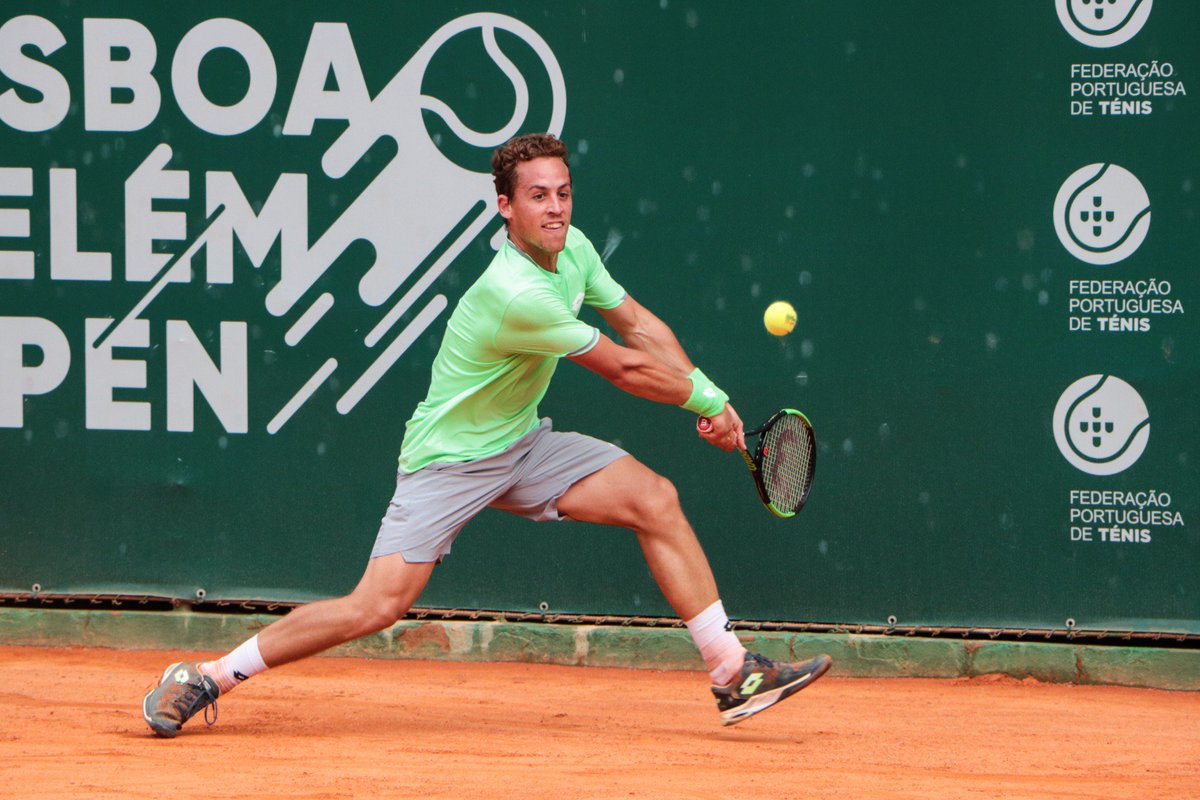 LisboaBelemOpen's tweet photo. Resumo das meias-finais de singulares e da final de pares. Facundo Bagnis e Roberto Carballés numa grande final pelo título. Texto de Hugo Ribeiro e fotografias de Beatriz Ruivo: https://t.co/WswjqJZUEW https://t.co/DSgnfgXUmz