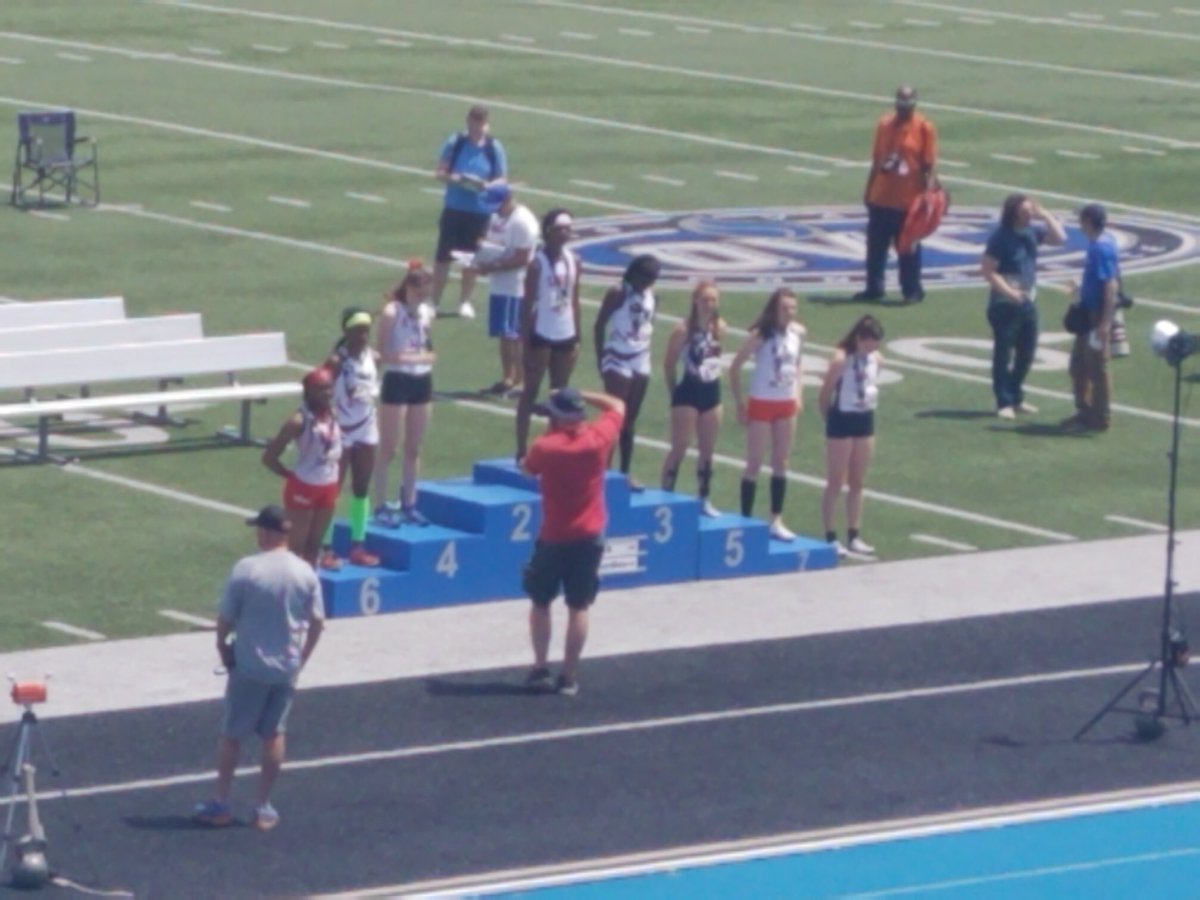 WAHSGirlsTF's tweet photo. Victoria Spagnola snags 5th place in the 100m hurdles!!! Way to go Tori!! #tothepodium #🏅 https://t.co/UCYzbYZ0f1