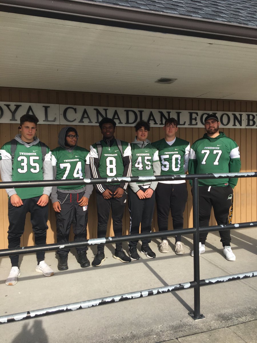 ThorntonKurt's tweet photo. LT football volunteering at Cloverdale Rodeo. 15 years running. Panther Pride! #sd36learn #mmeplayer #bcssfa https://t.co/CHWRXdr9r1