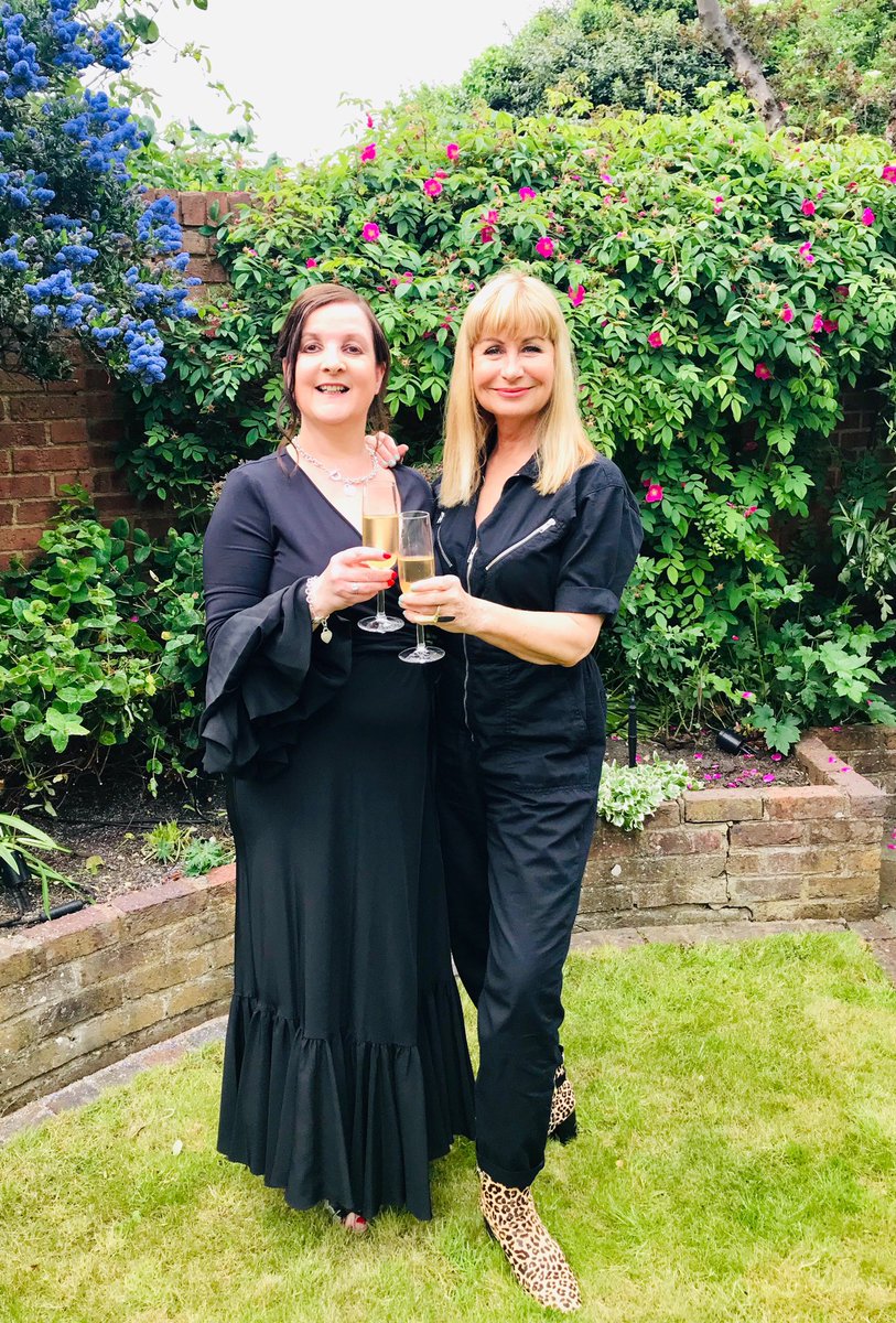 SianWeather's tweet photo. The first drink of the evening to celebrate my lovely pal Gwenโs birthday in Chiswick #perfectparty https://t.co/rxCAm7l3ew