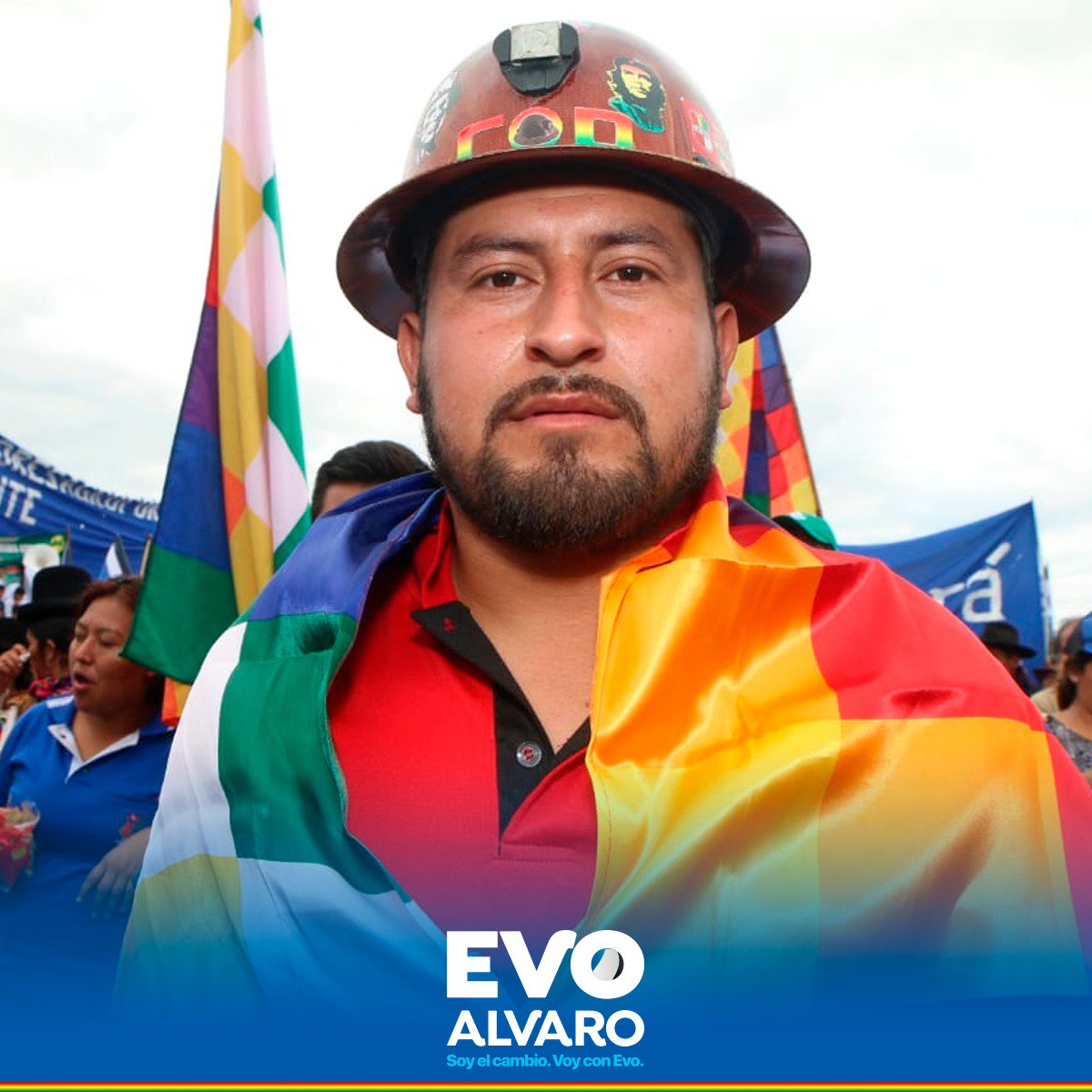 SedCom_Ch's tweet image. La pobreza extrema disminuyó a la mitad en los últimos 13 años. En el 2005 equivalía al 38.2% de la población, hoy en día es de 15.2% Seguiremos con @EvoEsPueblo, seguiremos combatiendo la pobreza. 
#sigamoscambiandojuntos