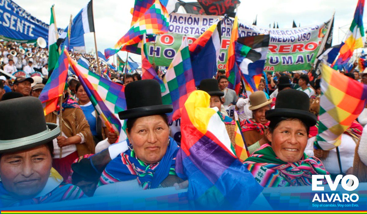 SedCom_Ch's tweet image. El Gobierno de @EvoEsPueblo multiplicó por 4 la economía de Bolivia en 13 años. Hoy tenemos la economía más prospera de América del Sur. 
#sigamoscambiandojuntos.