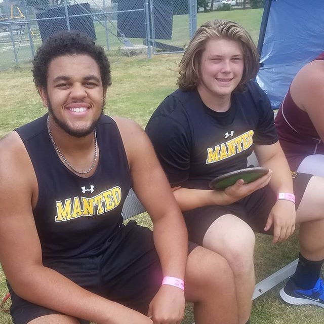 ManteoTrack's tweet photo. J. Tate and K. Soles are competing today in discus at the state championships! #manteohs #manteotf #ncstatechampionships #trackandfield https://t.co/vFv4Eo5h38 https://t.co/MU9OZ3TsyM