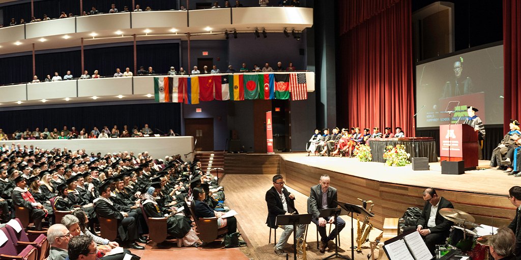 HHHSchool's tweet photo. Family and friends who are unable to attend our commencement ceremony today can watch a livestream of the event (starting at 3): https://t.co/gD0BaMcGI6 #HHHGrad https://t.co/EF98tzbHSE