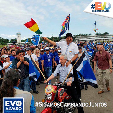 SedCom_Ch's tweet image. El combate contra la desigualdad social promovido por el Gobierno de @EvoEsPueblo logró que Bolivia pasara de un país de bajos ingresos a un país de ingresos medios. #sigamoscambiandojuntos