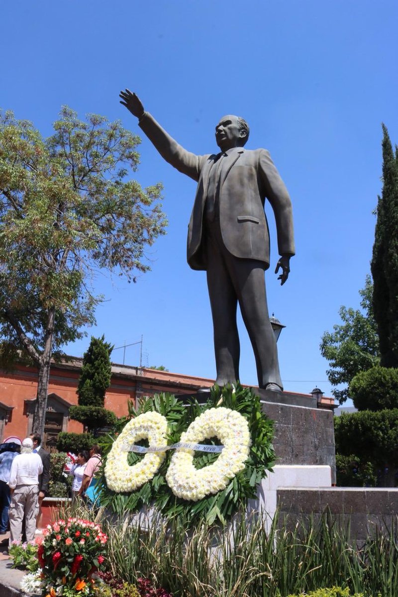 navaslp's tweet photo. El legado de Salvador Nava sigue vigente hoy en día. A 27 años de tu partida te recordamos, refrendamos e impulsamos tus ideales de dignidad. https://t.co/6UoICWY6tp