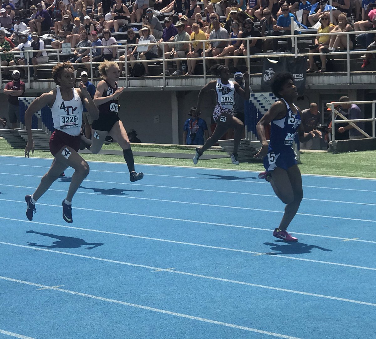 It gets no better than this!! 11:32 by Taylor Gilling of Highland Park #GTFstate19