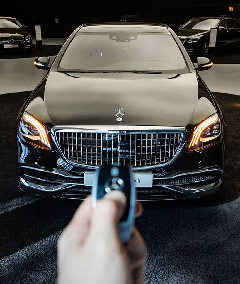Lifes_Luxuries_'s tweet photo. Mercedes-Maybach S 560 😎 🔔 Please Follow Us ❗️ Like And Comment to Attract Abundance, Money, Prosperity, Luck, Wealth and Success! 💎
#majestic_cars #Mercedescars #Mercedes #supercars #luxurycar #Mercedescar #luxurycars #expensivecar #carspotting #bosscar #performancecar https://t.co/clp1DFRyj2