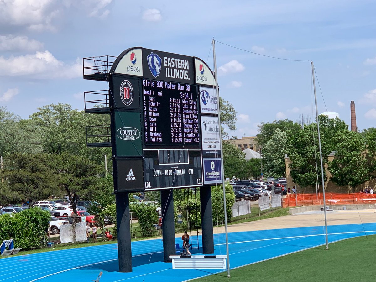 Janae Dean is all-state in 5th place and went for the win!!! What a big heart!!!