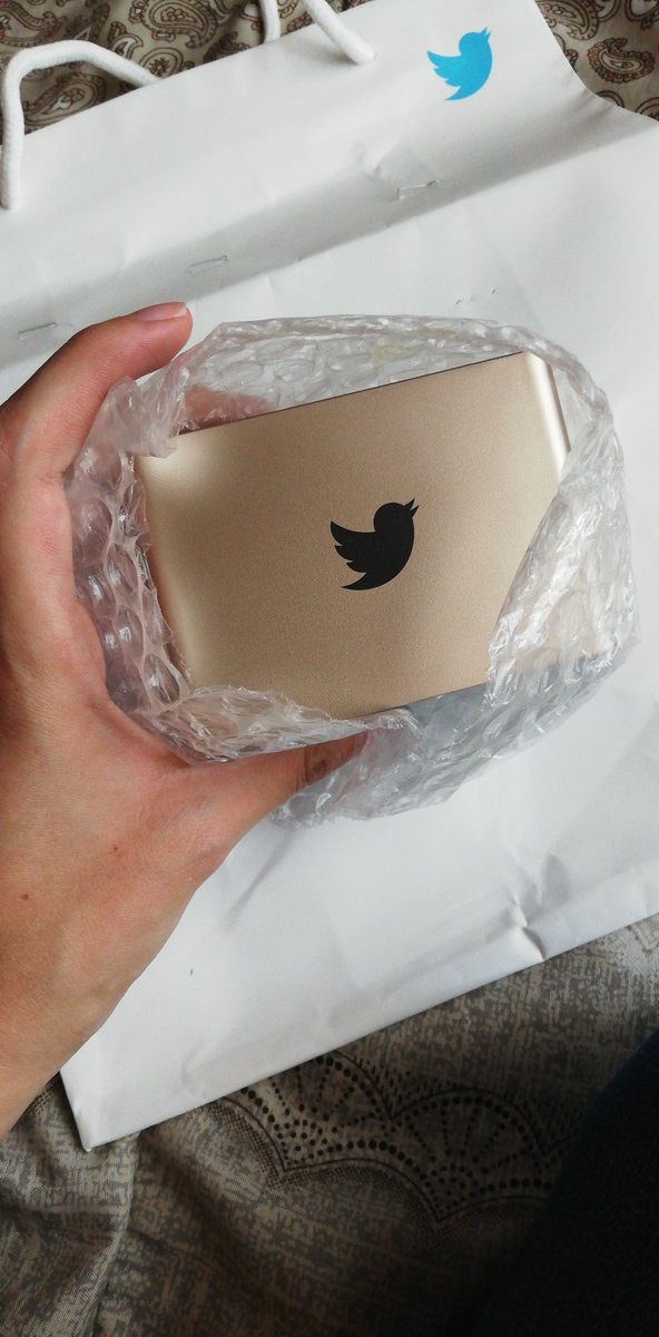 Cornelia Waldorf ✨️ tweet media