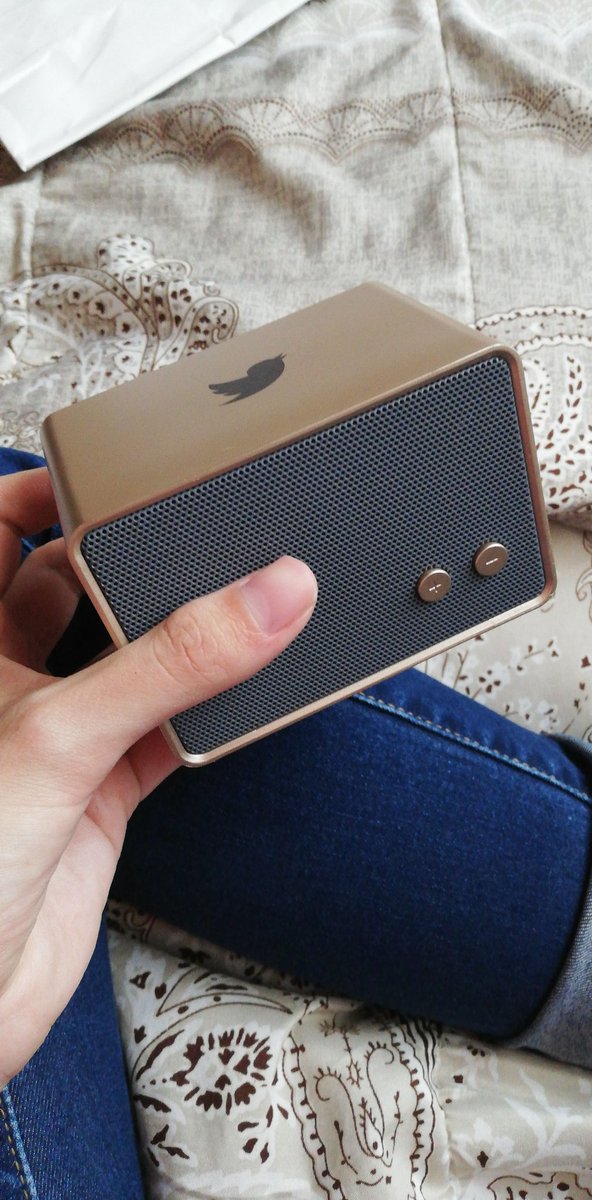 Cornelia Waldorf ✨️ tweet media