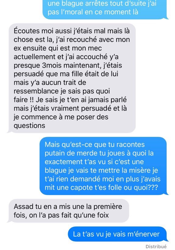 TopDesTwittos's tweet photo. Pendant ce temps sur Twitter https://t.co/kUbUyfOGWe