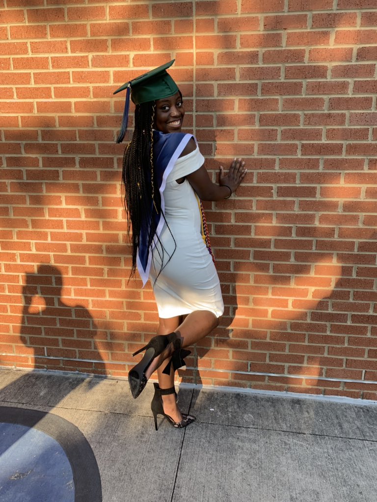 yourgirlqueent's tweet photo. MAY 31ST PLEASE ‼️ #precommencement https://t.co/eCgh8OqRnP