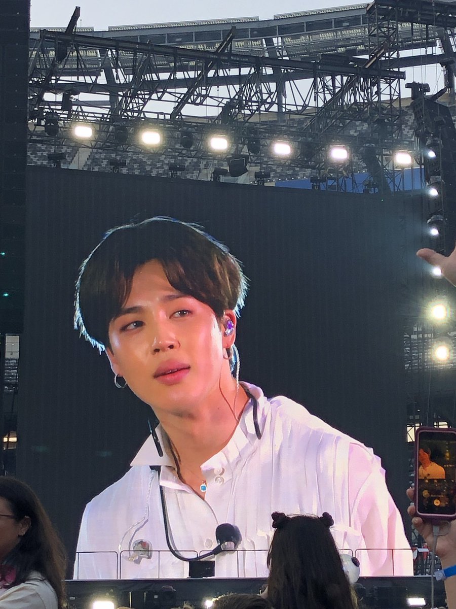 rina⁷ is seeing bts! tweet media