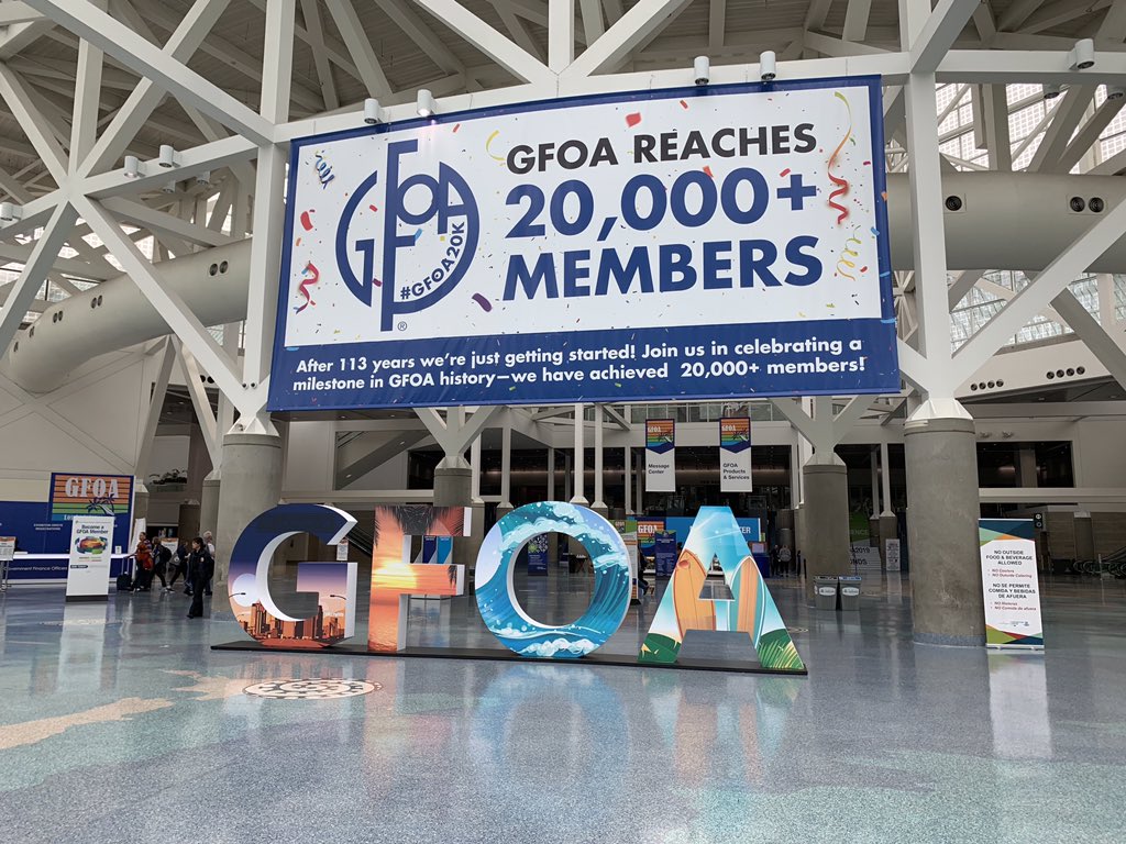 GFOArizona's tweet photo. Our Arizona crew is so excited to be in LA for the @GFOA Annual Conference this week! #GFOA2019 #GFOAz https://t.co/y68y9VgjBW