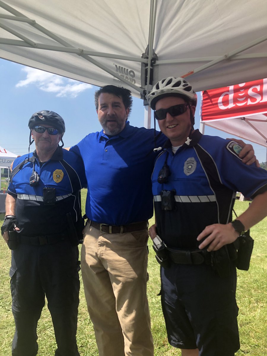 natranger2016's tweet photo. We made so many friends #morristownstrawberryfestival that we took extra pictures! @1280Market @store579mo https://t.co/iSUXislCaj