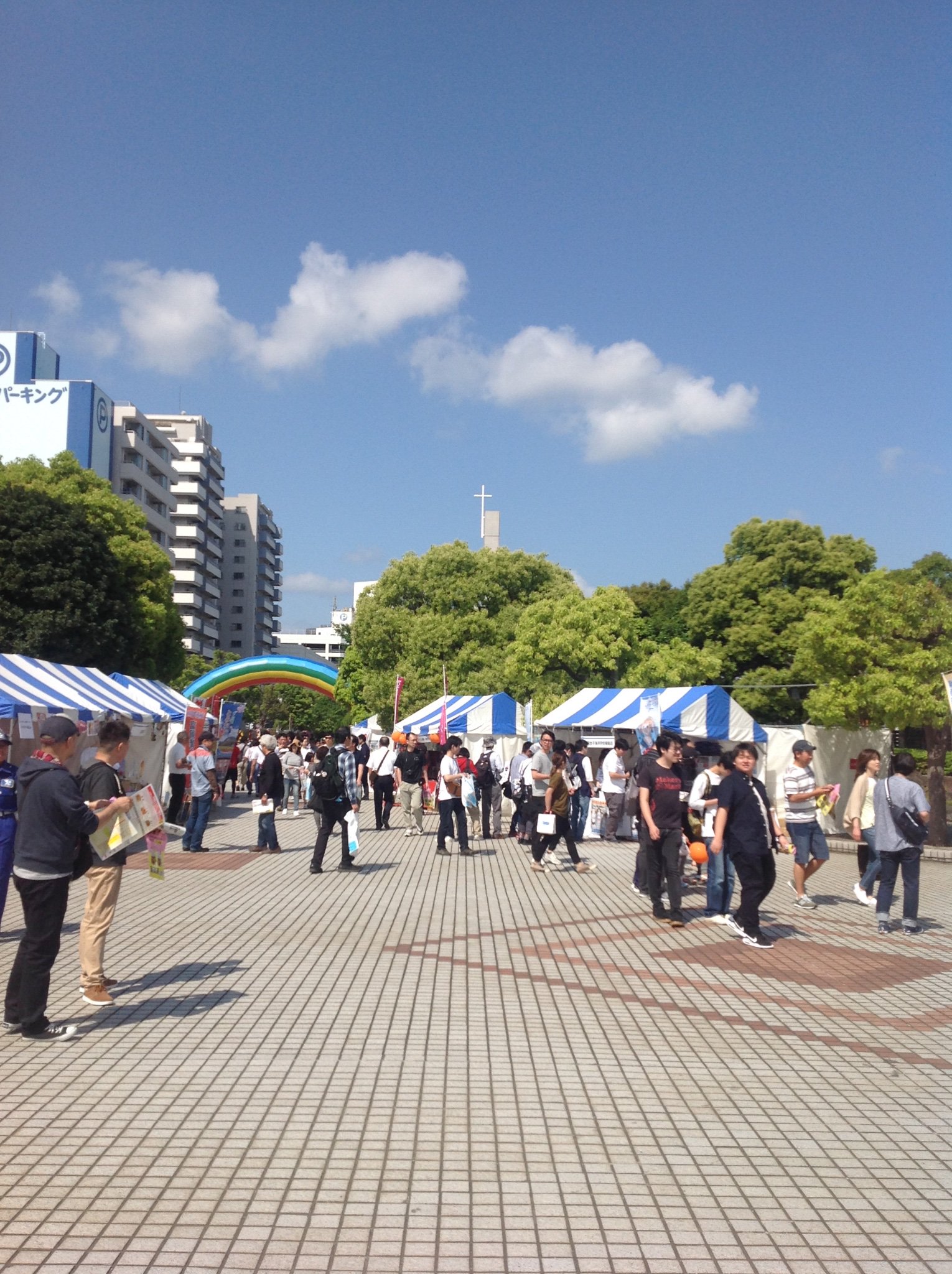 横須賀市 よこすかカレーフェスティバル19最終日 始まりました 早くからたくさんのご来場ありがとうございます 暑さ対策を忘れずにいらしてください よこすかカレーフェスティバル19 よこすかカレーフェスティバル T Co 3by6wjglor Twitter