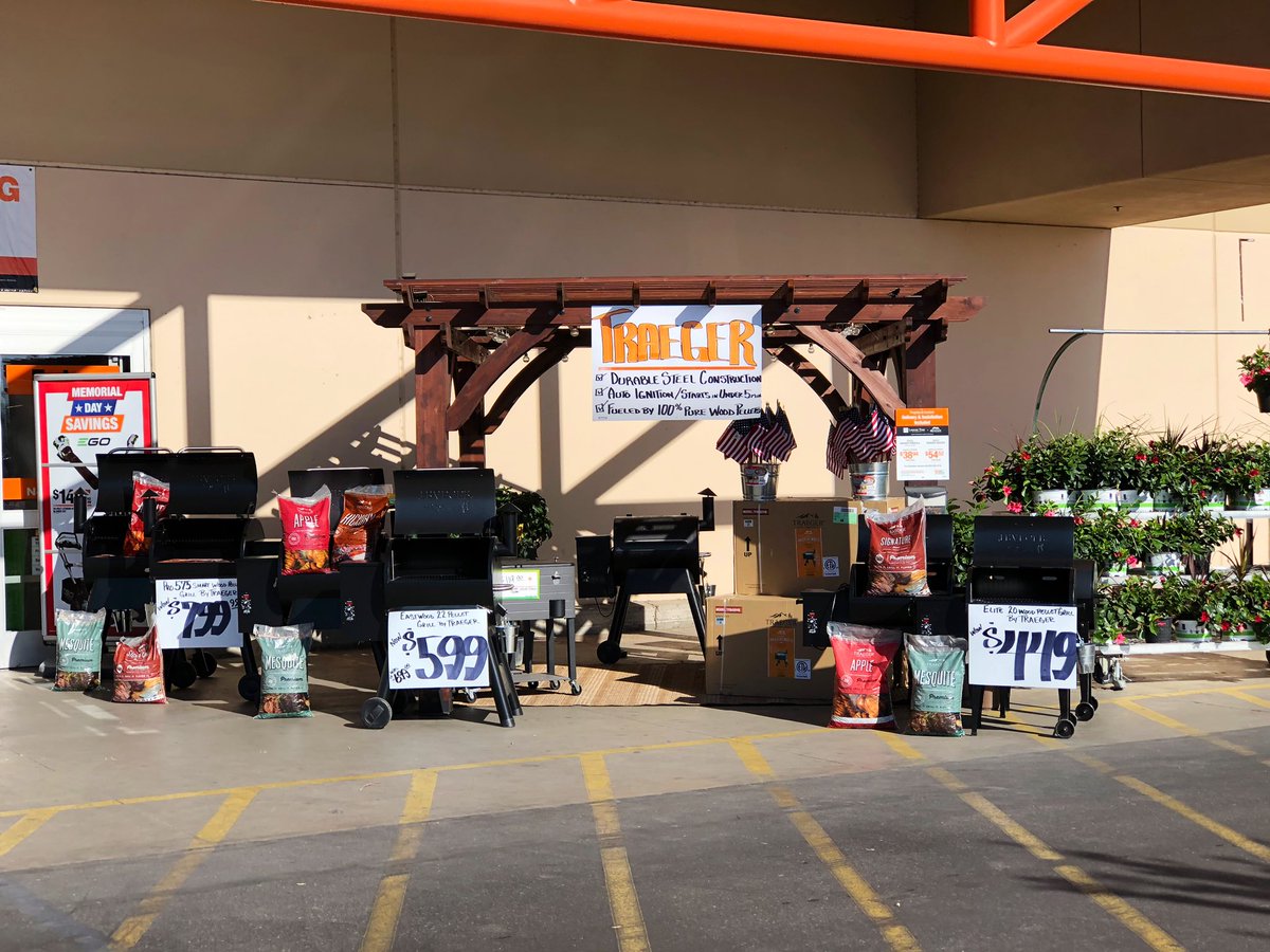 craigp0453's tweet photo. We are driving the Traeger event #the453! We have driven over $1k in sales so far and more to come! #D287WeAreTheBar @rebekahbunn5 @cllewallen @DHRM_mjackson @OhThatMcKinnon @TheMrWhite16 @JesseTorresHD https://t.co/wdiPC2JUCr