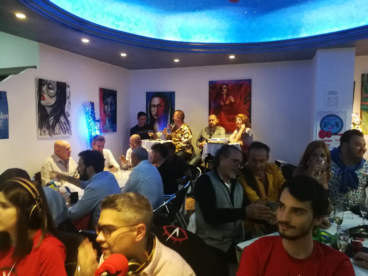 Continuamos en #directo desde #AppOndaJábega en <a href="/CAFEELNA/">bulevar torremolinos</a> llevándoles el Festival #Eurovision con <a href="/Infodiarioes/">InfoDiario.es</a>
