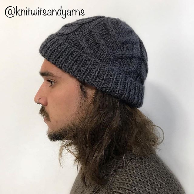 GuysWhoKnit's tweet photo. #GuysWhoKnit #MenWhoKnit #MaleKnitters #MenKnitting #GuysKnitting #Knitstagram #Regram | @knitwitsandyarns: This weeks weekly mugshot features the staghorn cable fisherman beanie. A very good cable for those knitters who are just starting to learn! Highl… https://t.co/3OWmEpdnlC https://t.co/XAHCFfQQUy