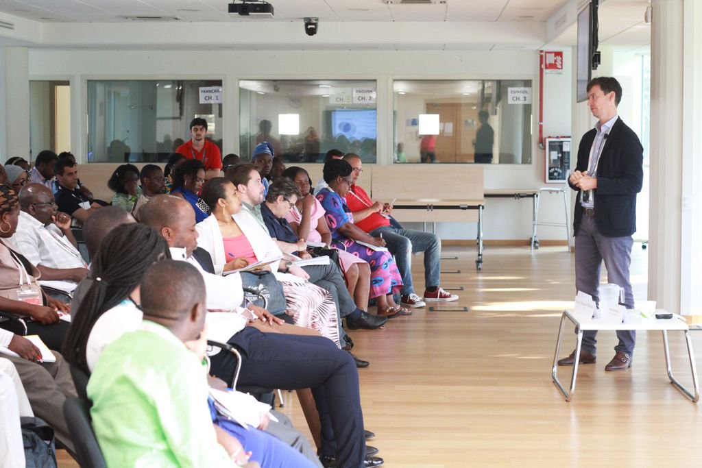 bouldermft's tweet photo. #MFIsDigitalTransformation program is designed for you as a #microfinance manager or any other #FinancialInclusion professional seeking effective strategies to digitize your institution.   Register now! https://t.co/yi1khxxDfc https://t.co/xDoEpoLMco