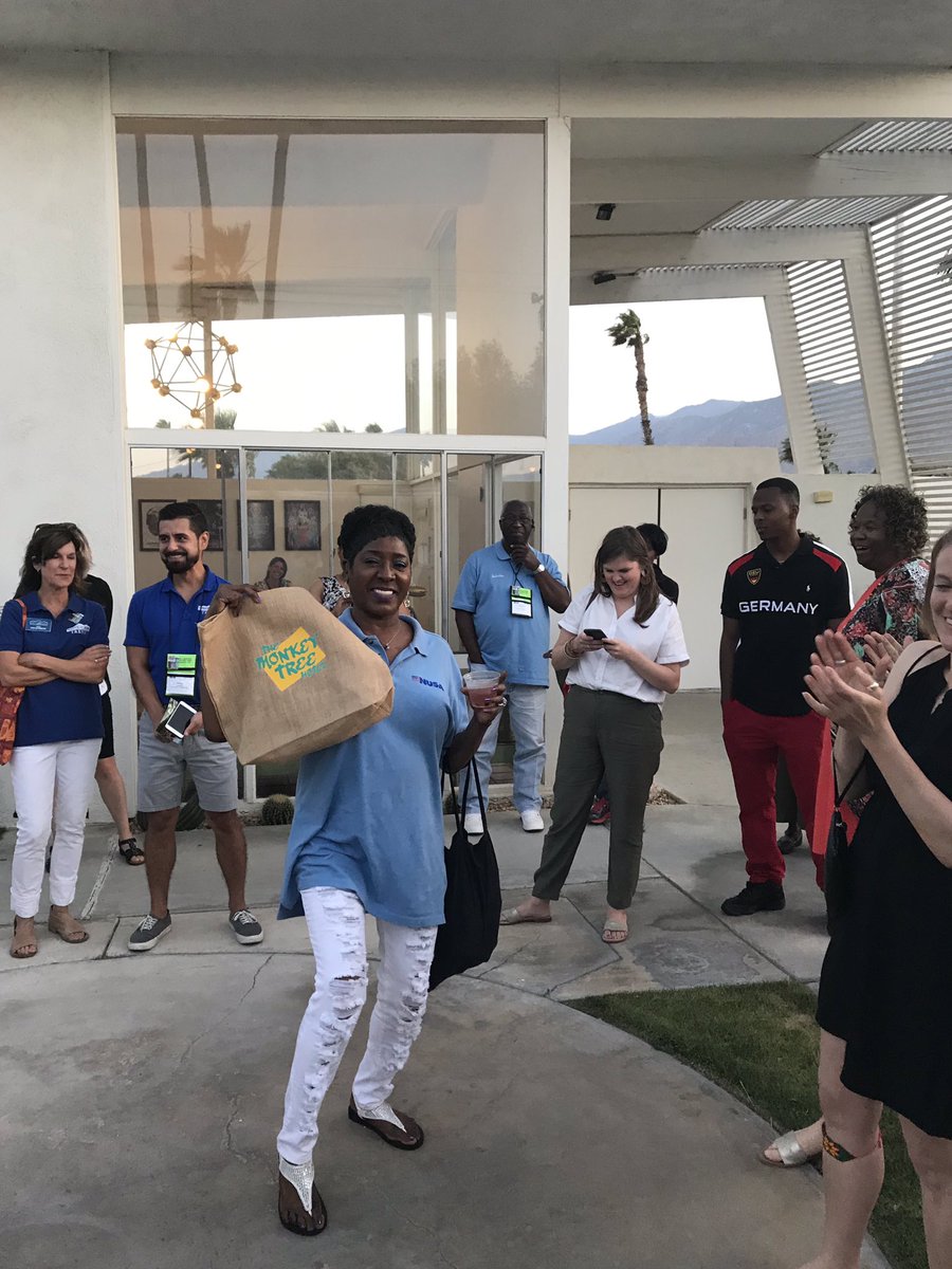 monkeytreehotel's tweet photo. So fun having the @NUSAconference visit last night for cocktails and cupcakes and a sunset tour!  Delores won the “night at the monkey tree” gift certificate! https://t.co/ZlYGCFoY4P