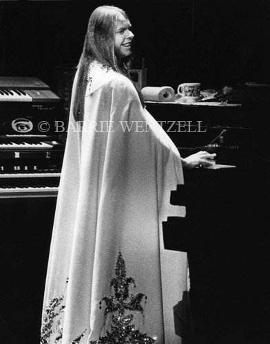 Happy birthday to Rick Wakeman who turns 70. 