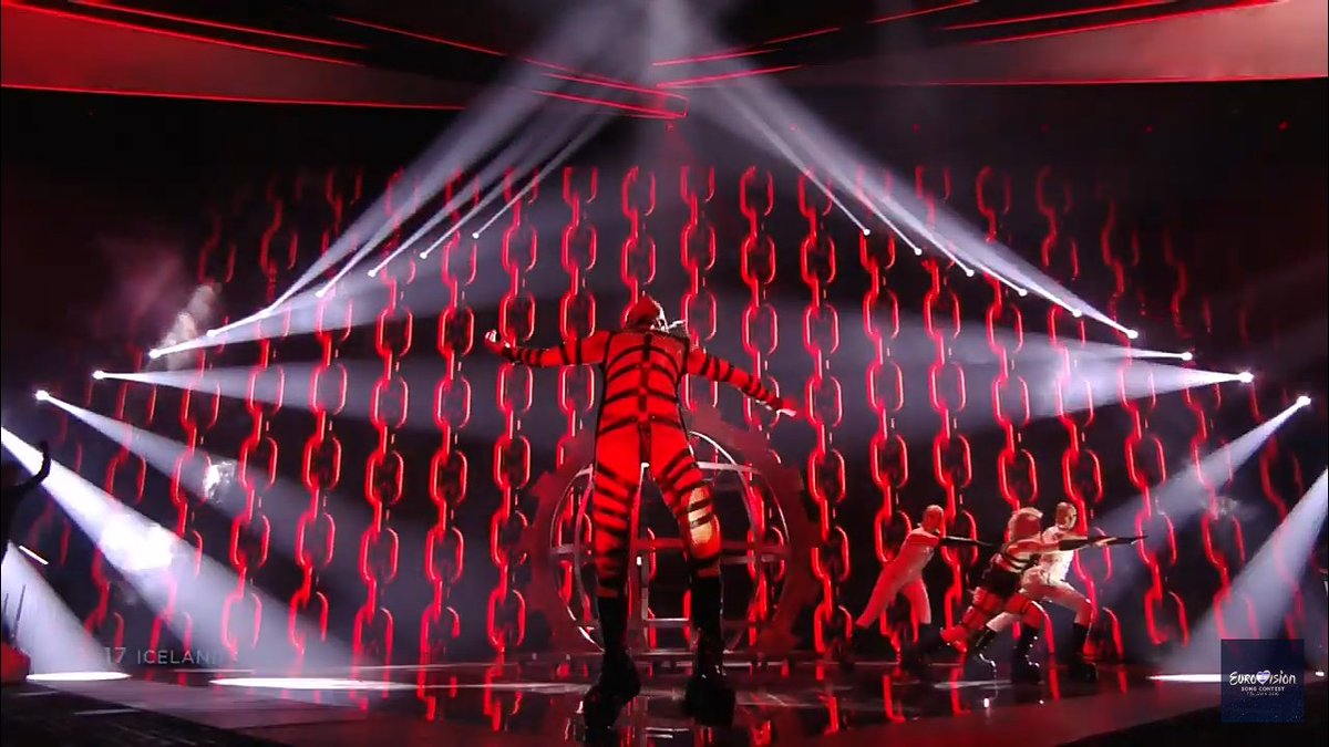 Iván y vienen tweet media