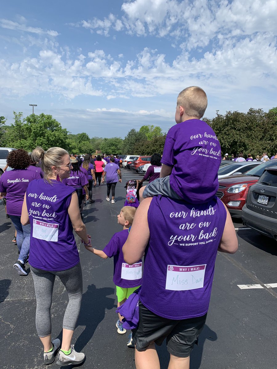 bethanybonetti's tweet photo. 💜We rise by lifting others. We were honored to participate in walk that raised awareness and monies for Lupus. Our dear friend fights this battle on the daily, yet still radiates love for life, family and friends. 💜 #trymenotwhy #rockthewalkforlupus #handsonyourback https://t.co/h07aXox5PA