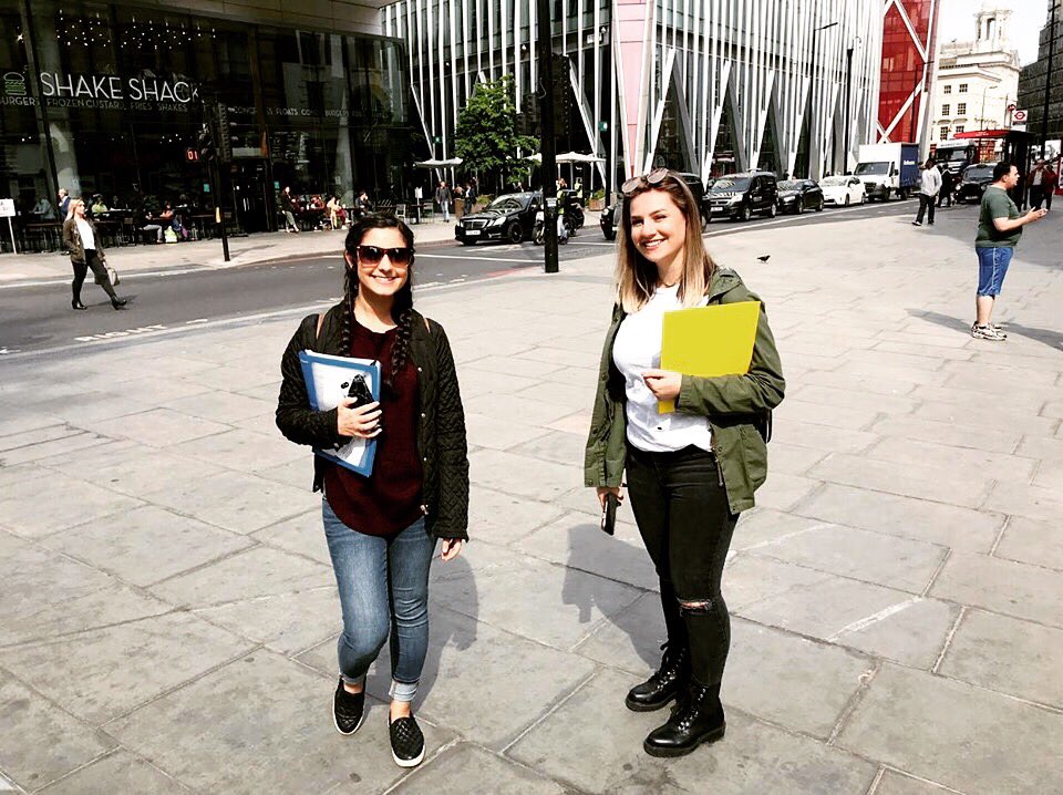 CSU_Biz's tweet photo. One more day to enjoy London for these students! 

#csustudyabroad 
#londonstudyabroad https://t.co/QpA8Sa9iHv