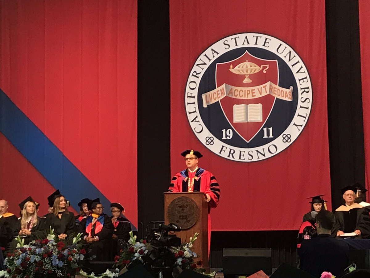 BryanDBerrett's tweet image. Congratulations to each and every @Fresno_State graduate!! @JosephICastro shares that “We are all in the moment connected as one Bulldog family!“. Such value in an @calstate education. #GoDogs