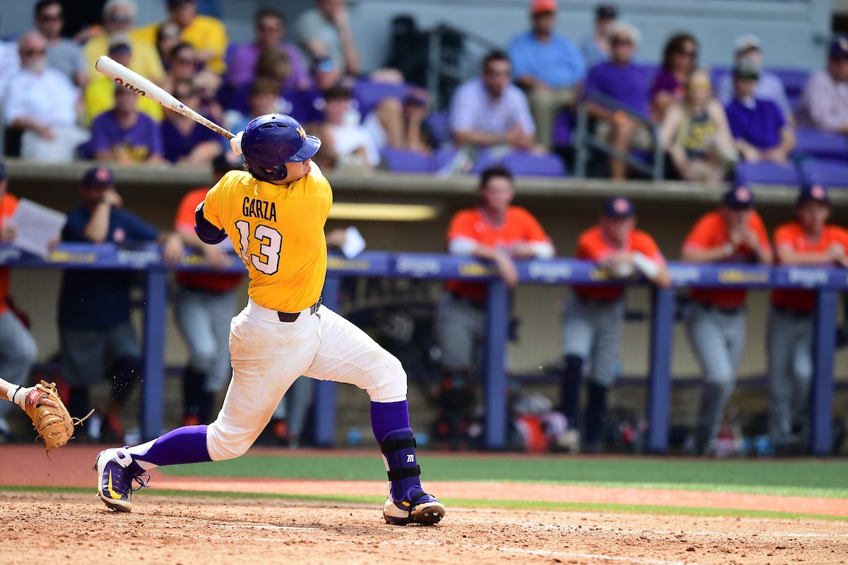 LSUbaseball's tweet photo. SAUL GARZA. 
Hit machine. https://t.co/nlmFqBRACh