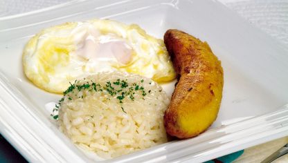 Gorka_AP's tweet photo. #Eurovision banana con arroz arroz a la cubana, si tu has nacio en cuba eres una cubana cuando vas como una cuba eres una fulana https://t.co/IEO97dRnEj