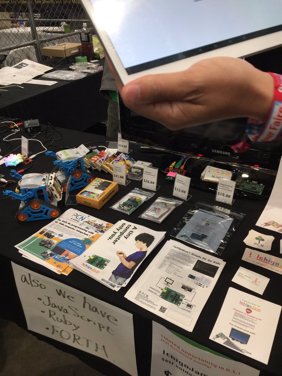 Jeffreycode42's tweet image. Really nice single board computer can run game using basic language thank you @yrm__  from programing for kids introduced us @makerfaire