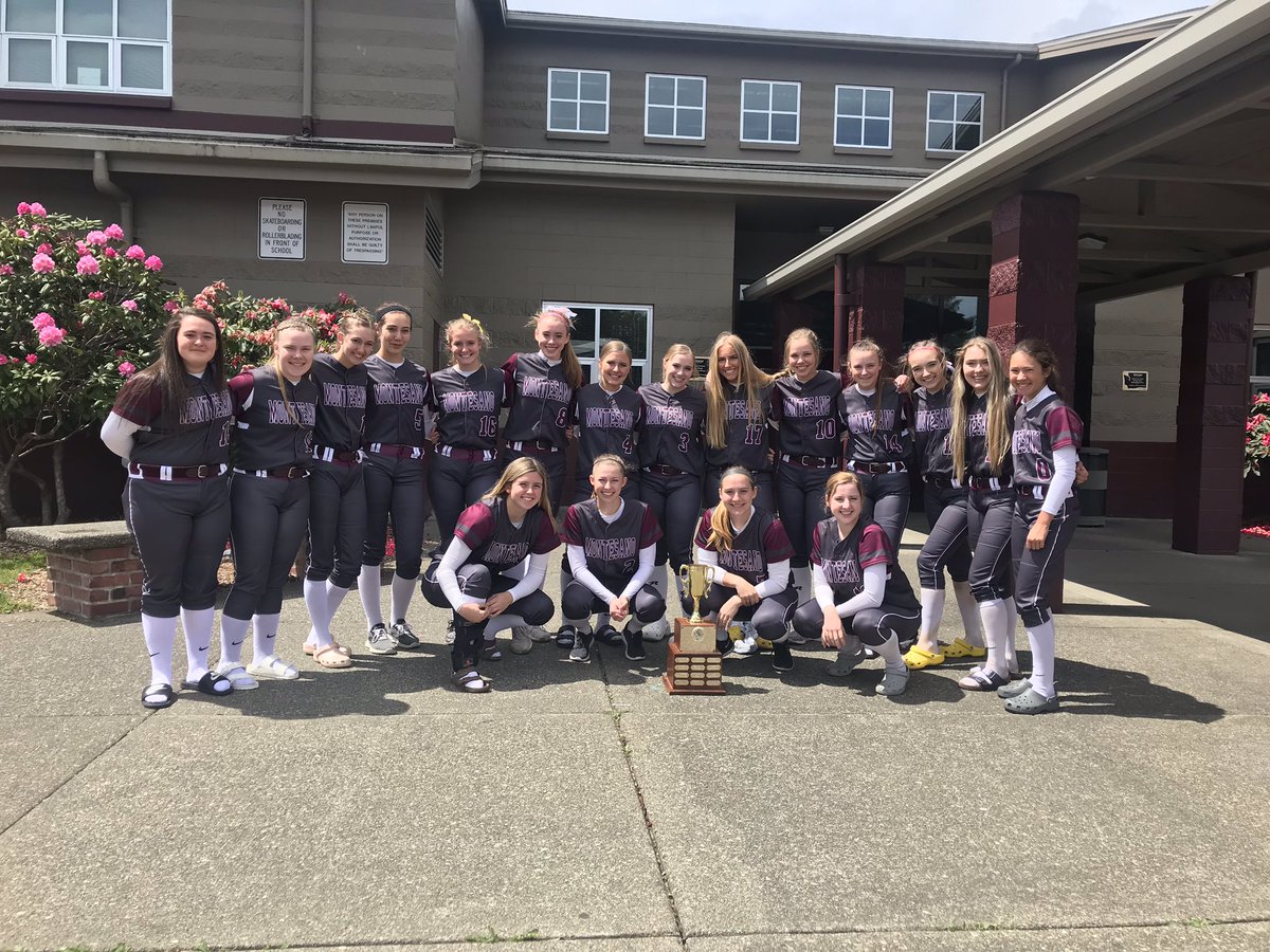 M_H_S_Fastpitch's tweet photo. @M_H_S_Fastpitch on their way to Centralia. #MontePride #GoBulldogs #TwentyTwoStraight https://t.co/VNrup6u0yg