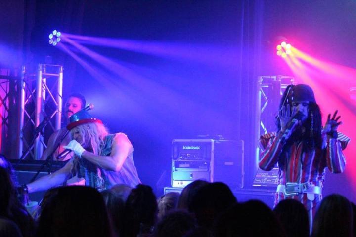 AmeristarSC's tweet photo. Get ready to #ROCK! Platinum Rock Legends are back at Bottleneck Blues Bar tonight! #AmeristarSC #WeekendRocks https://t.co/4IOvBxzhbh