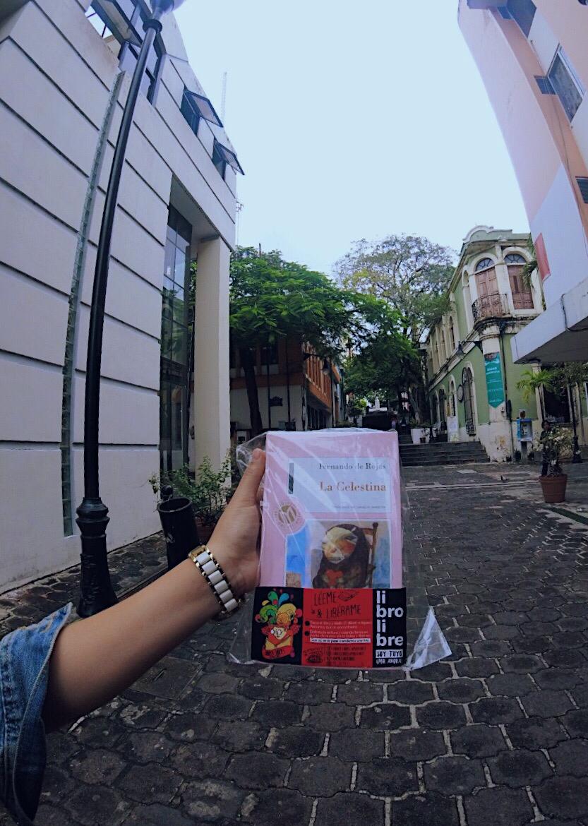 Hace unos días dejamos a 📚La Celestina de Fernando de Rojas, en el mero centro de Villahermosa, Tab. 🚀
Una obra escrita a manera de diálogo, considerada una novela y al mismo tiempo una obra de teatro.
#leeylibera #alimentodementes  #Villahermosa #Tabasco