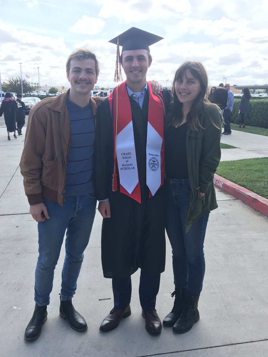 Dom_t9's tweet photo. The bro and the sis #GoDogs https://t.co/HrinCoXWlS