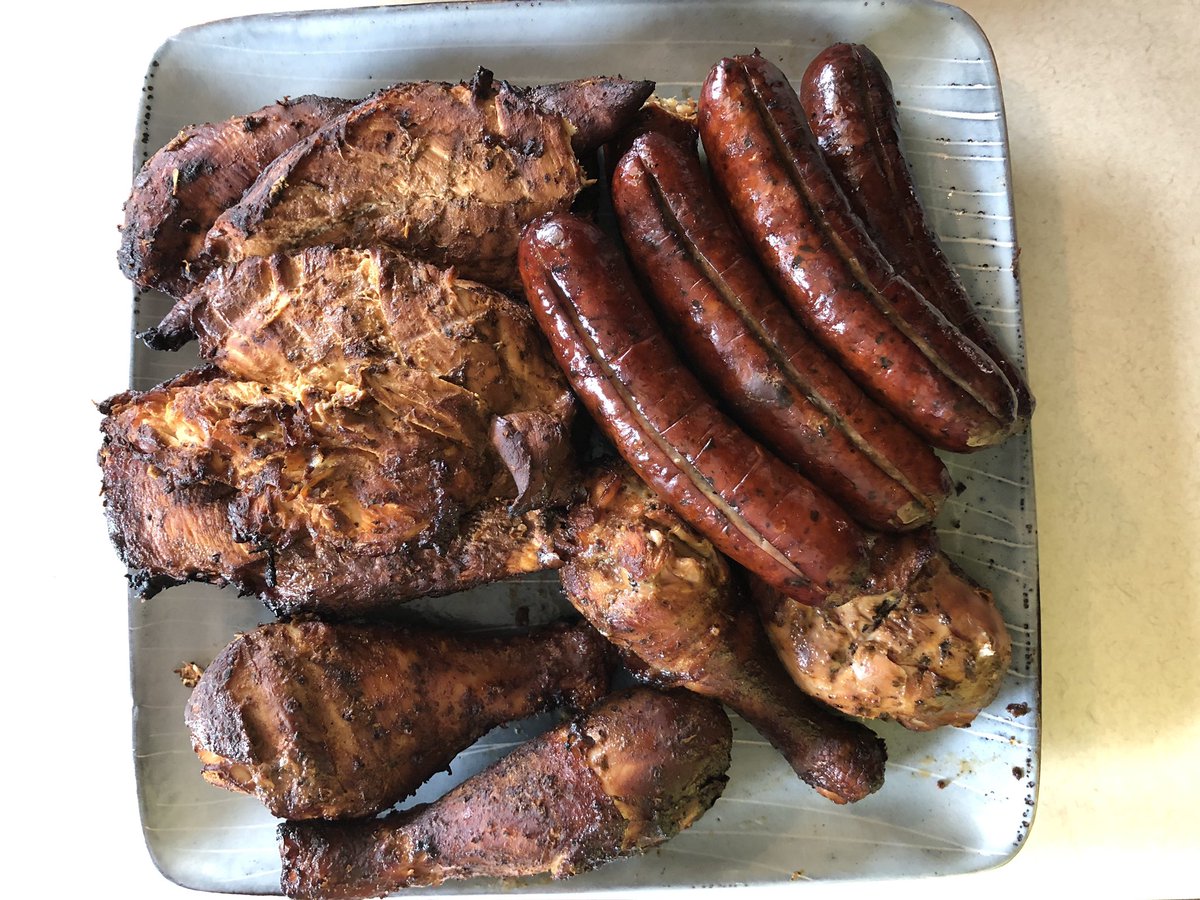 PSULions09's tweet photo. Spent the day perfecting my craft at #HochysSmokehouse. Smoked π§ in the AM: Gouda, pepper jack and sharp cheddar; smoked chicken, sausage, salmon and tuna in the afternoon. π±ππ» CC: @Masterbuilt https://t.co/71mX1dU9to