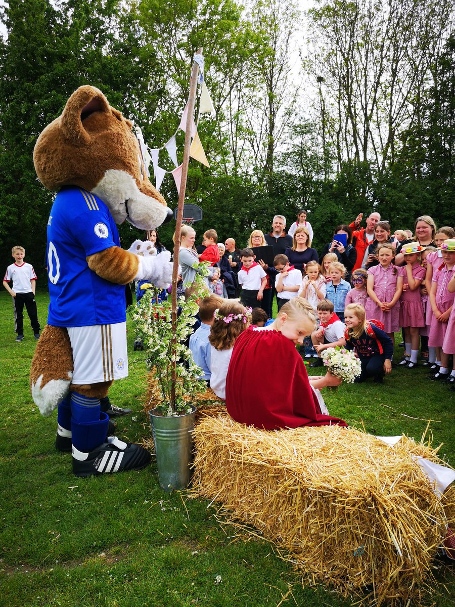 Fab afternoon <a href="/Swinford/">Ryan Swinford</a> School May Fete...and even the weather played ball! A couple of special guests and a good time had by all. Thanks Friends of Swinford School for all your efforts. Thanks too to  <a href="/AlbertoCostaMP/">Alberto Costa MP - South Leicestershire</a>. What a lovely community. 😀All for the children. 👫 Thank you