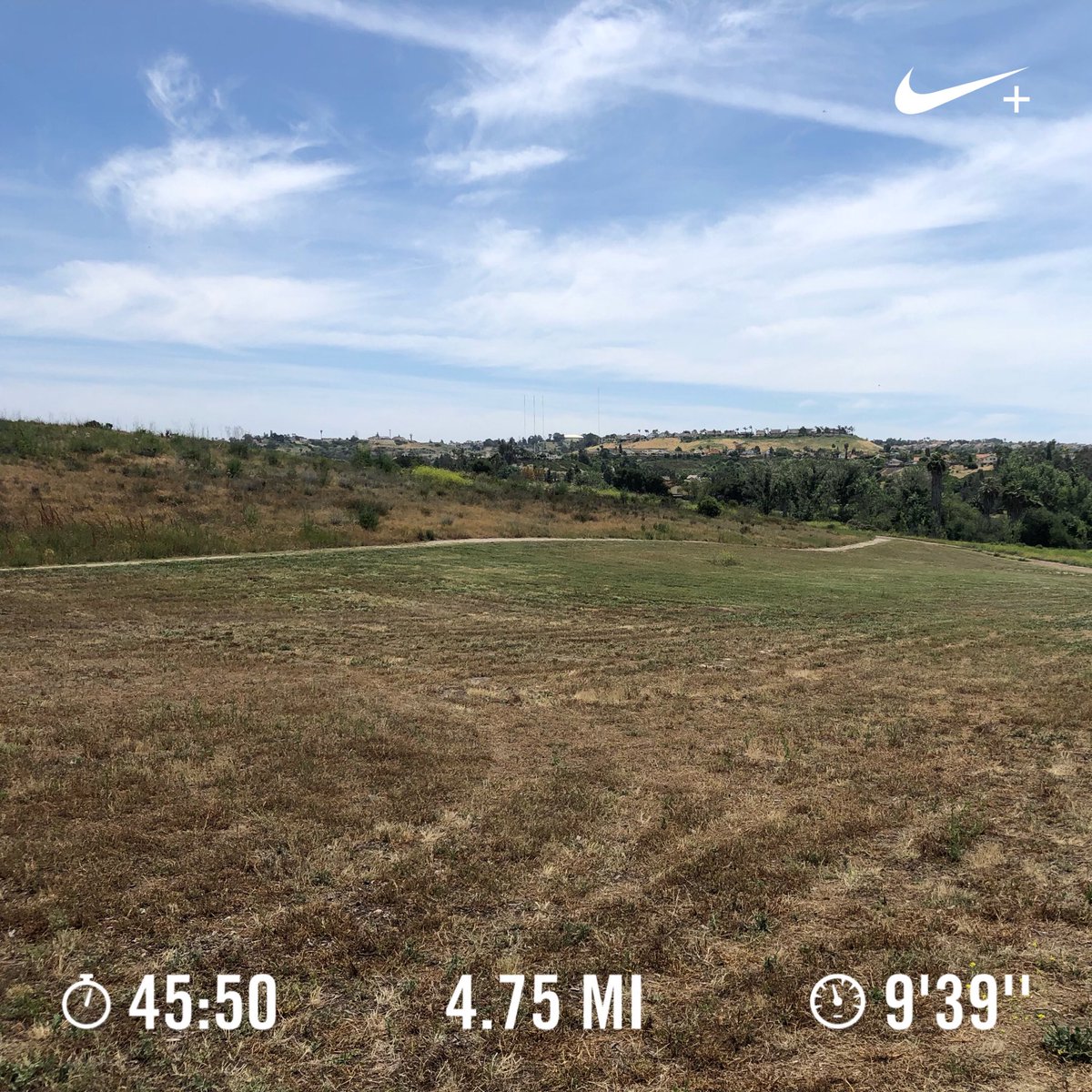 kevincosplays's tweet photo. I went to #guajomepark and ran #arunwithsandy, featuring @bennettrun, @prod84, @LanceMountain and @erickoston. #nikerunning #nikerunclub #everyrunhasapurpose #iamanathlete https://t.co/ZxNENbudVH