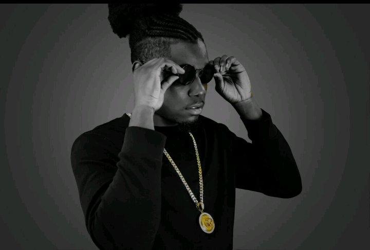 record33ent tweet picture