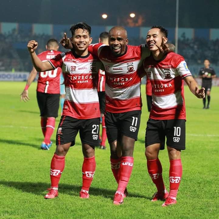 peccotmania_'s tweet photo. Laga perdana @MaduraUnitedFC sebuah pencapaian yg sangat maximal di @Liga1Match 2019. 

#sacida #madrudji #maduraunited #saatnyamaduraunitedfc https://t.co/8BLECp4aFW