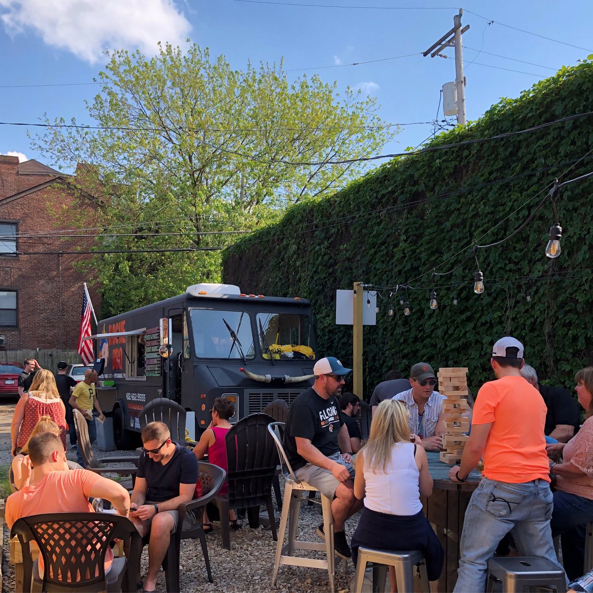 We've got friends in low places 🍺