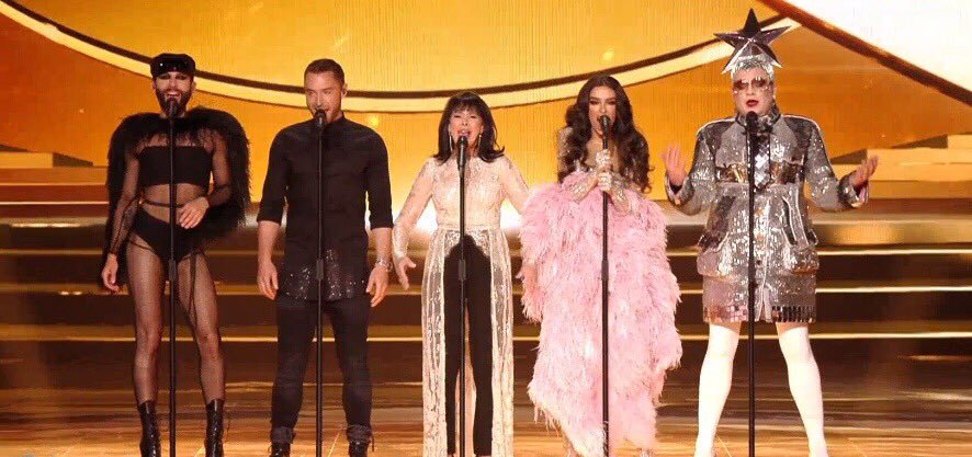 moon_drag_on's tweet photo. команда по спасению мира
#Eurovision https://t.co/lCVCE50TuT