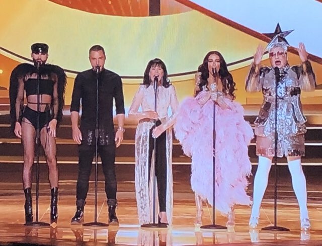 Marvel: #AvengersEndgame is the greatest crossover event in history 
#Eurovision :