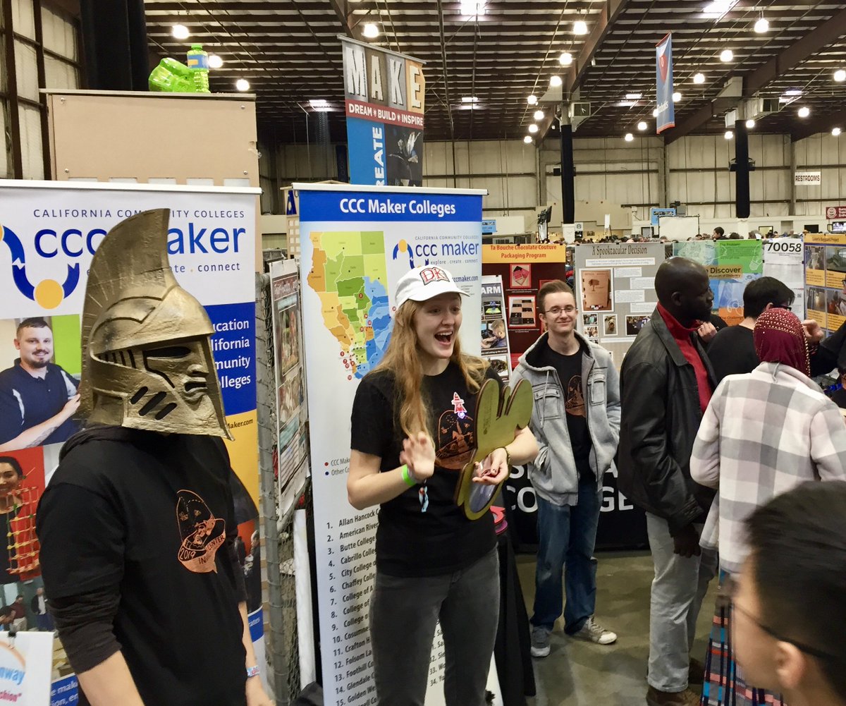 cccmakerspace's tweet photo. Folsom Lake College students enjoying the @makerfaire 
@flcmakerspace @flcfalcons #cccmaker #mfba19 https://t.co/StMrCnoiHX
